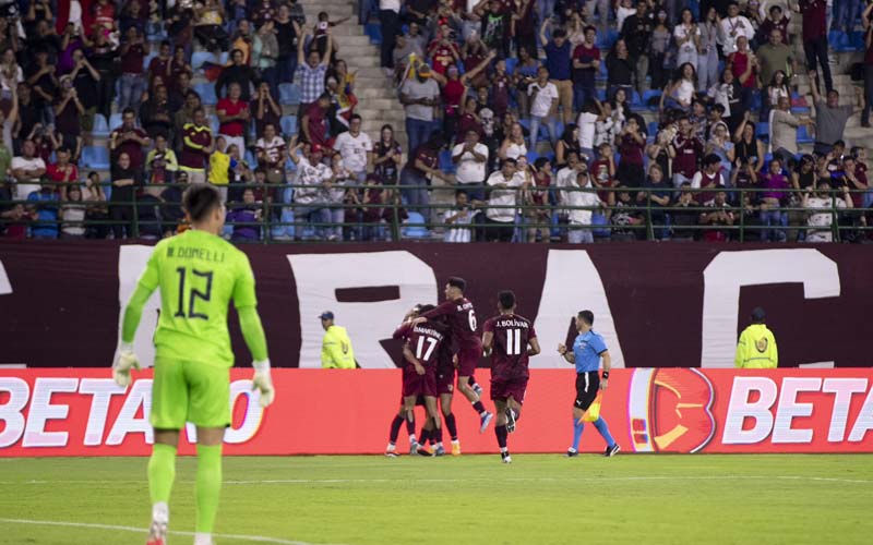 Hist Rico La Vinotinto Vence A Brasil Y Se Mete En La Fase Final