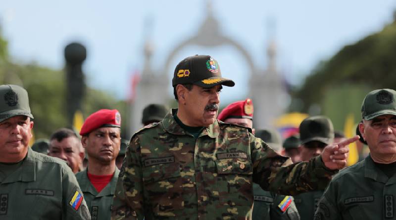 Maduro Recibi Homenaje Del Ej Rcito En Conmemoraci N De La Batalla De