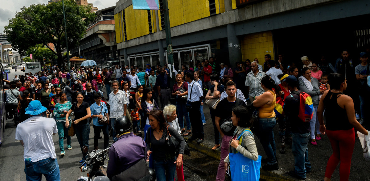 Zonas De Caracas Y Miranda Sin Luz Por Reparación De Falla Banca Y Negocios 0232