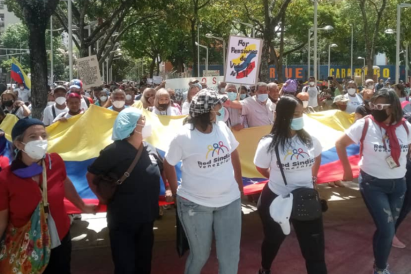 Trabajadores venezolanos protestan de nuevo para exigir mejoras salariales