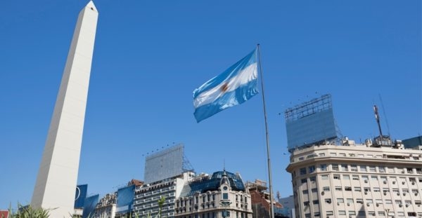 La actividad económica de Argentina se contrajo un 1,4 % en marzo