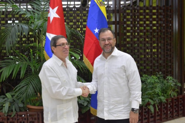 Venezuela revisa acuerdos de cooperación y alianzas estratégicas con Cuba
