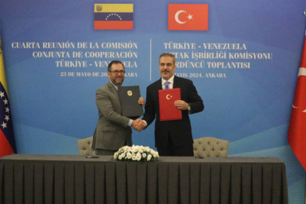 Venezuela y Turquía firmaron nueve acuerdos en diversas áreas
