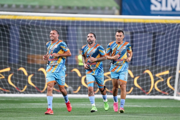 La ‘Liga Monumental’ se estrenó con los futbolistas venezolanos como los protagonistas