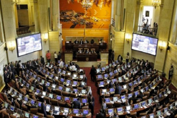 Congreso de Colombia aprobó reforma al sistema de pensiones de Gustavo Petro
