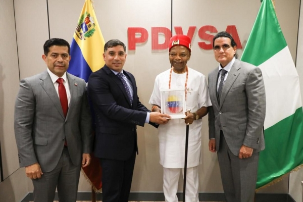 Tellechea se reunió con el director de Atlas Oranto Petroleum: Elaboraron una agenda exploratoria de inversiones