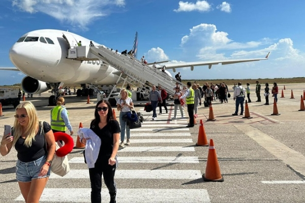 Margarita recibió el segundo vuelo turístico con la operación chárter Ecuador-Venezuela