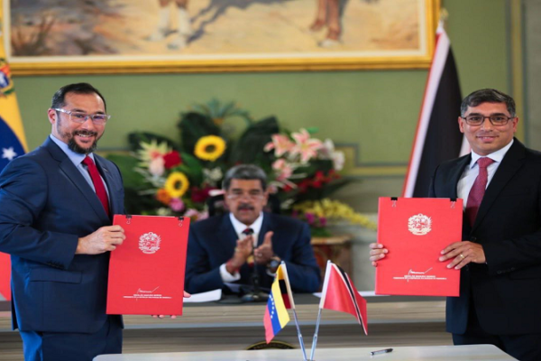 Venezuela firma acuerdos con BP y NGC de Trinidad para explotar gas en Plataforma Deltana