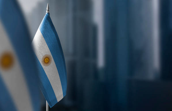 Argentina afirma que pagará vencimientos de deuda con acreedores privados en enero de 2025