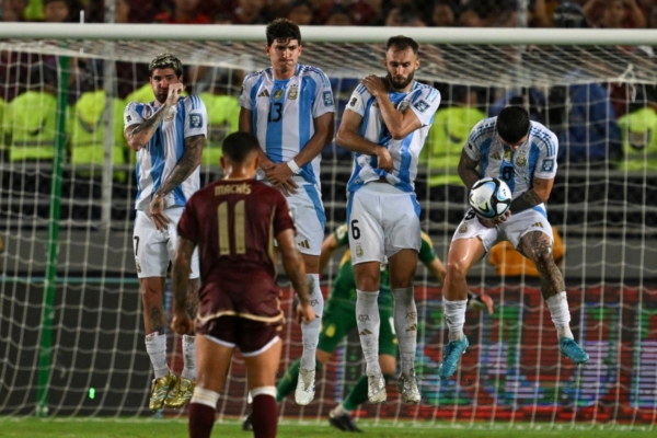 Piscinazo: Venezuela sacó un trabajado empate 1-1 frente a Argentina con Messi de vuelta