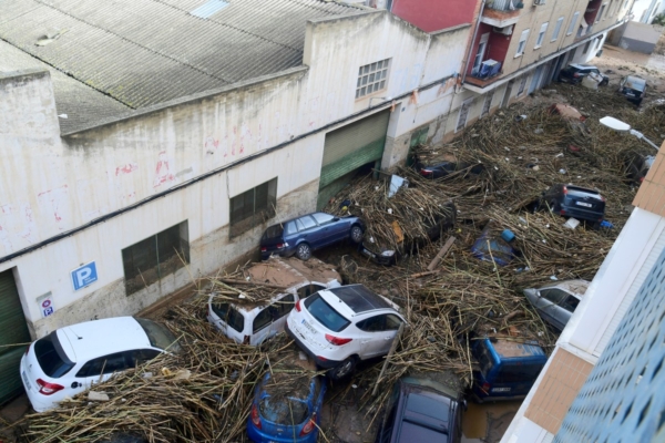 Lluvias torrenciales en España dejan saldo trágico de más de 60 fallecidos