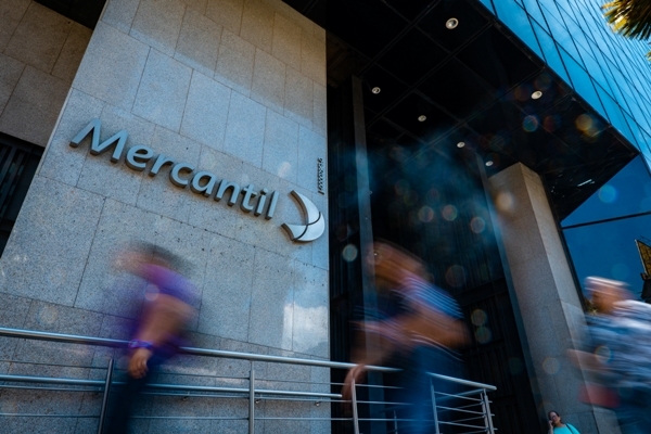 Mercantil premia y devuelve todo lo bueno de utilizar el servicio Envío de Divisas