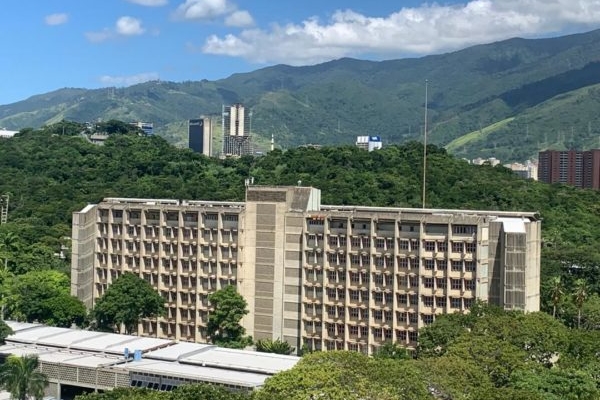 Asociación de Egresados y Amigos de la UCV renueva su compromiso