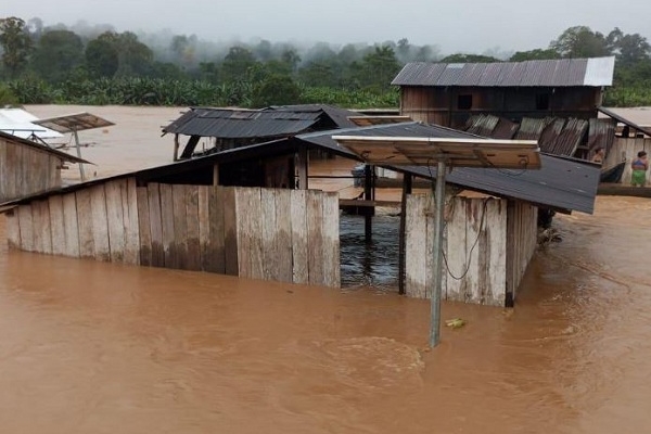 Gobierno de Venezuela ofrece ayuda a Colombia tras inundaciones ocasionadas por las lluvias