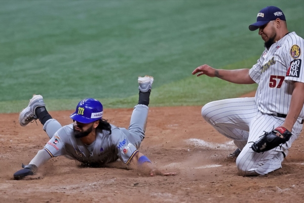 Magallanes logró remontada histórica ante Leones y se llevó el 7° duelo de Eternos Rivales