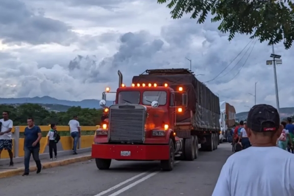 Venezuela movilizó 237 gandolas en noviembre de las 1.686 que cruzaron la frontera