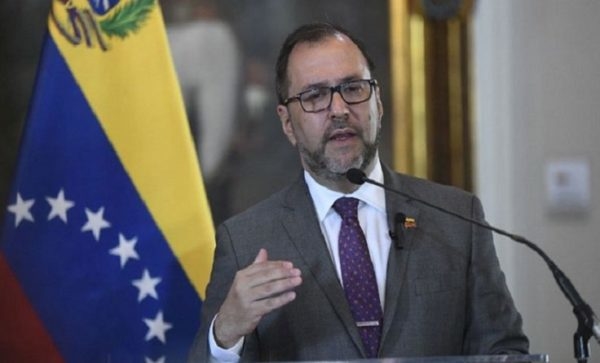 Canciller Gil rechaza que EE.UU aplique «Ley de Enemigos Extranjeros» a migrantes venezolanos»