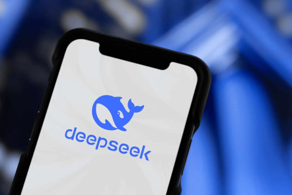 DeepSeek: Entre el «pelotazo» empresarial y los múltiples riesgos de privacidad