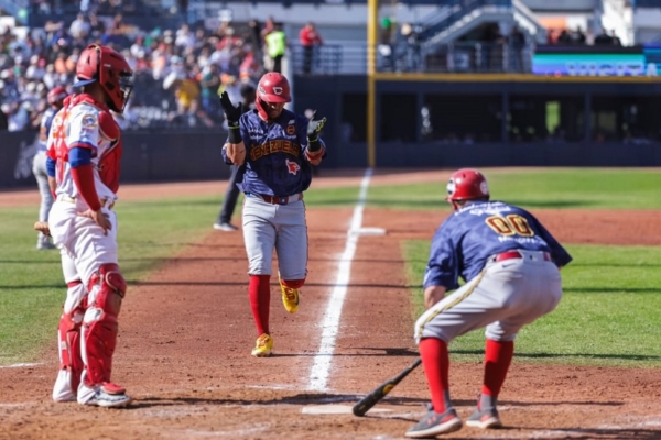 Cardenales despertó y sumó su primera victoria en la Serie del Caribe 2025