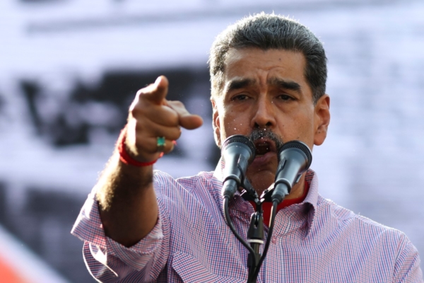 Maduro ordena acciones para aumentar vuelos de retorno de migrantes venezolanos en EEUU