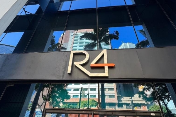 R4 Banco Microfinanciero concreta cambio de identidad corporativa en canales y redes sociales