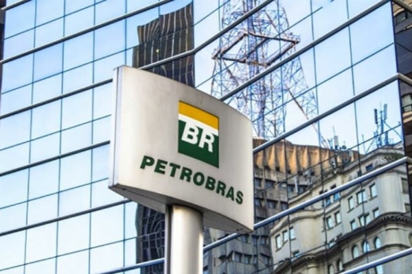 Petrobras anuncia una licitación internacional para adquirir ocho buques tanqueros de gas